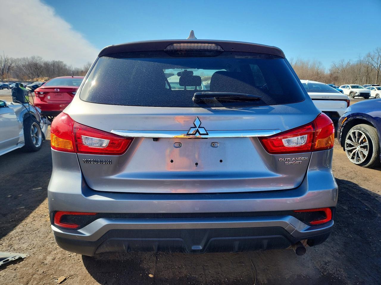 2018 Mitsubishi Outlander Sport Es - zdjęcie 6