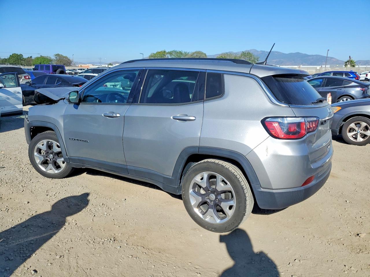 2020 Jeep Compass Limited - zdjęcie 2