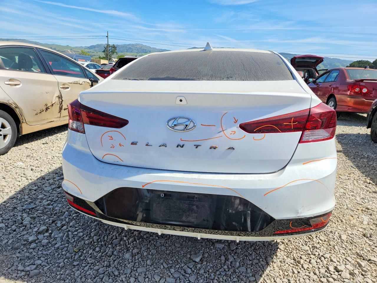 2019 Hyundai Elantra Sel - zdjęcie 6