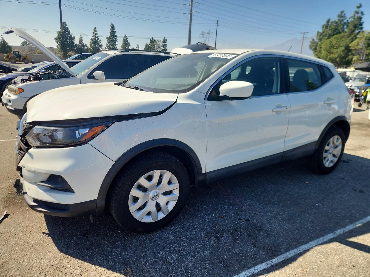 2020 Nissan Rogue Sport S - zdjęcie główne