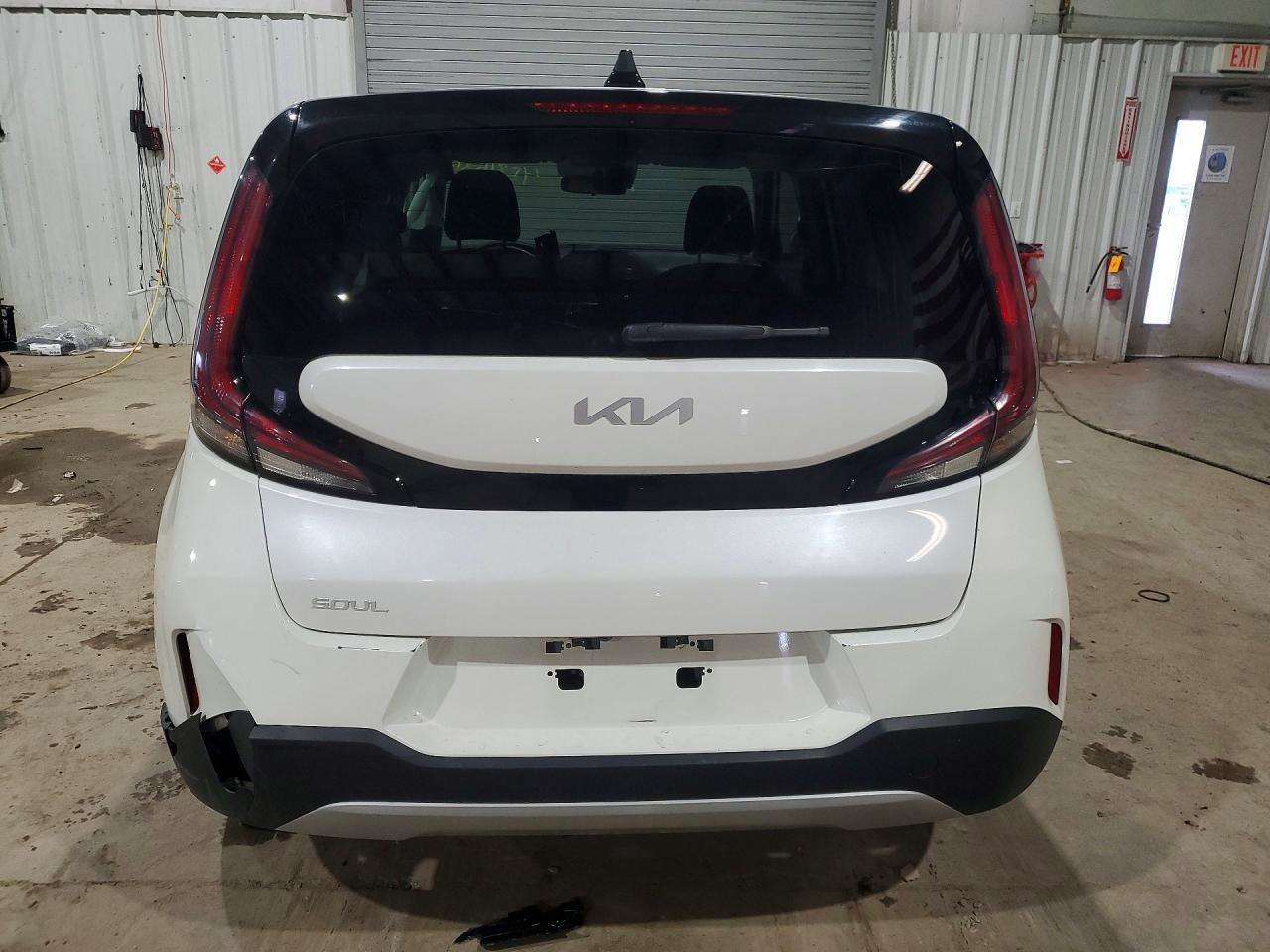 2023 Kia Soul Lx - zdjęcie 6