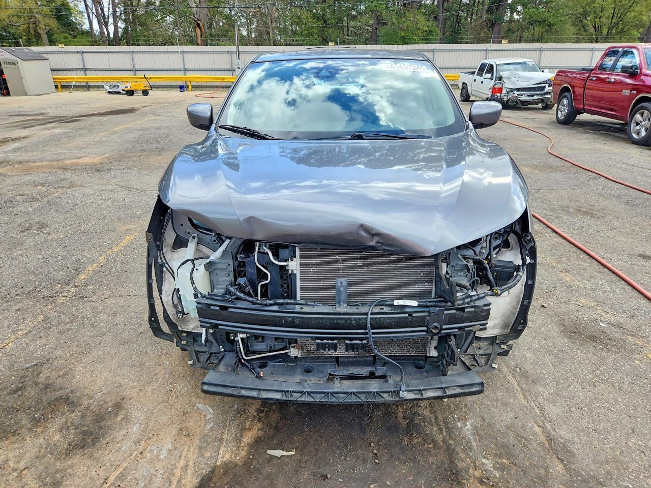 2020 Nissan Rogue Sport S - zdjęcie 5