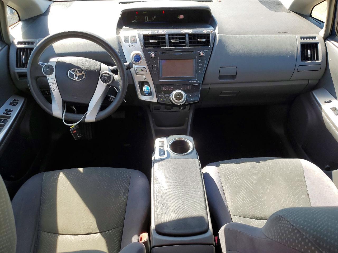2014 Toyota Prius V Three - zdjęcie 8