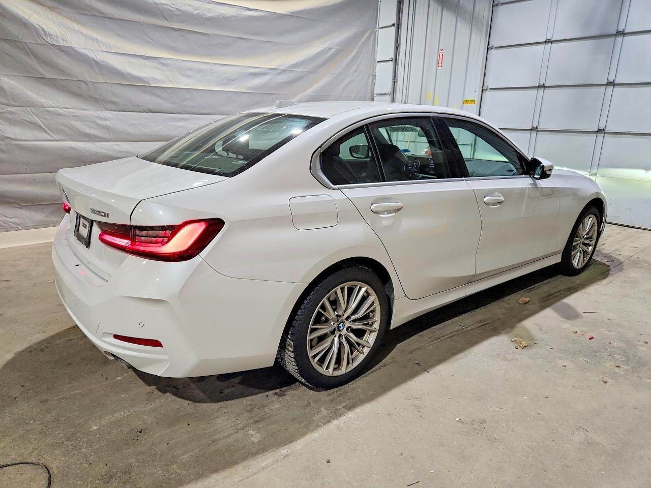 2024 BMW 330Xi - zdjęcie 3