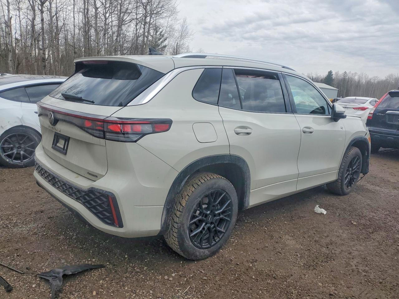 2026 Volkswagen Tiguan Sel R-Line Turbo - zdjęcie 3