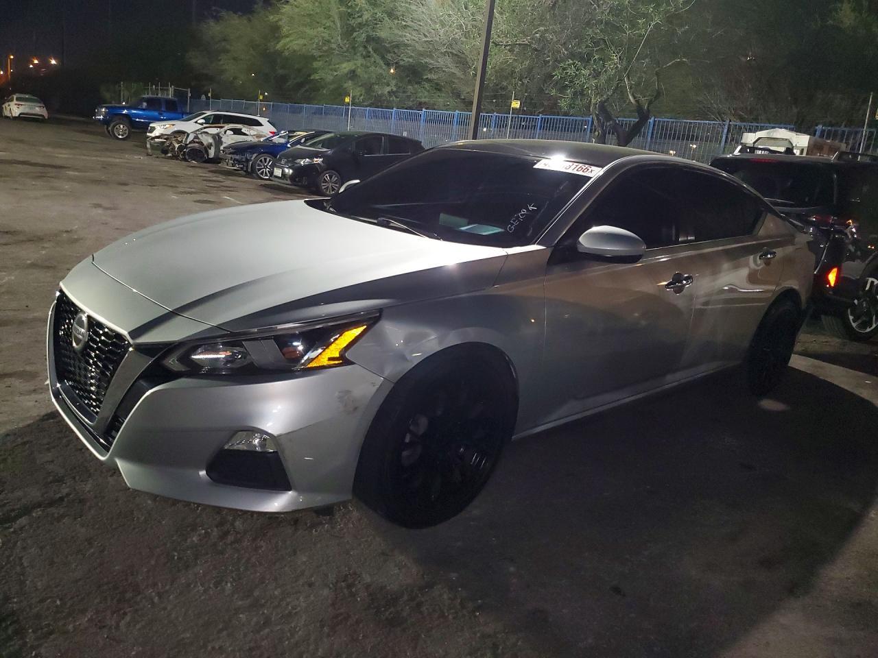 2020 Nissan Altima 2.5 S - zdjęcie główne