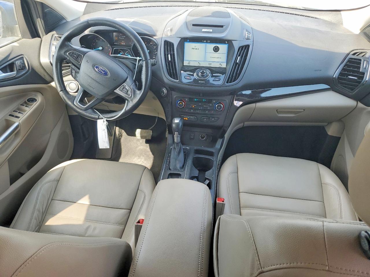 2017 Ford Escape Titanium - zdjęcie 8