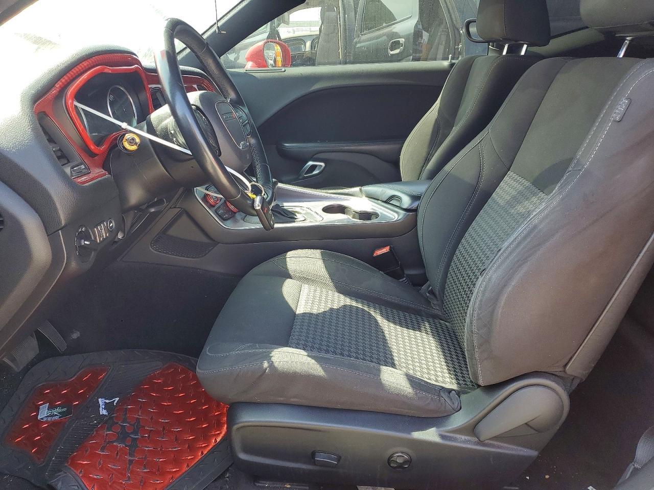 2016 Dodge Challenger Sxt - zdjęcie 7