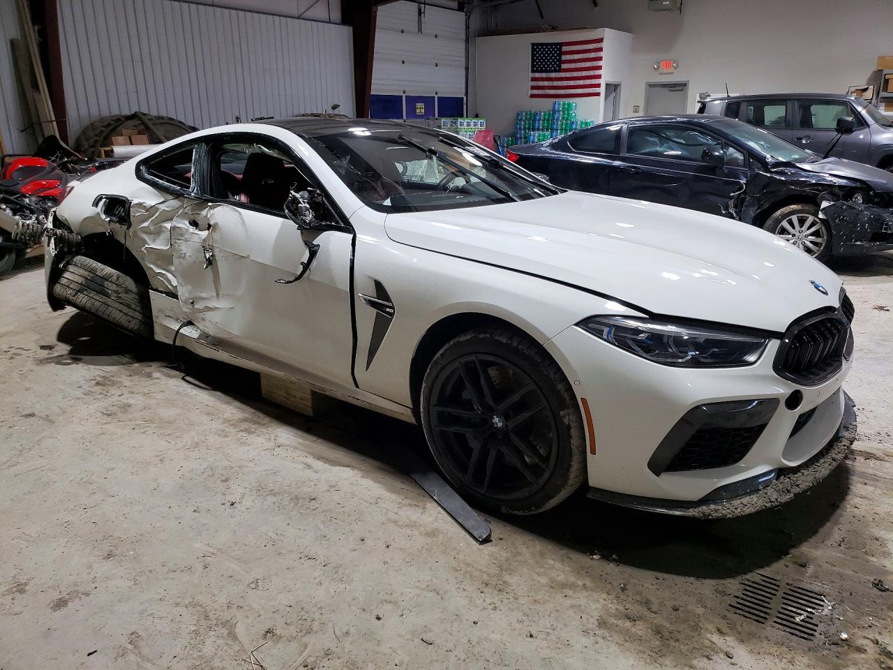 2020 BMW M8 - zdjęcie 4