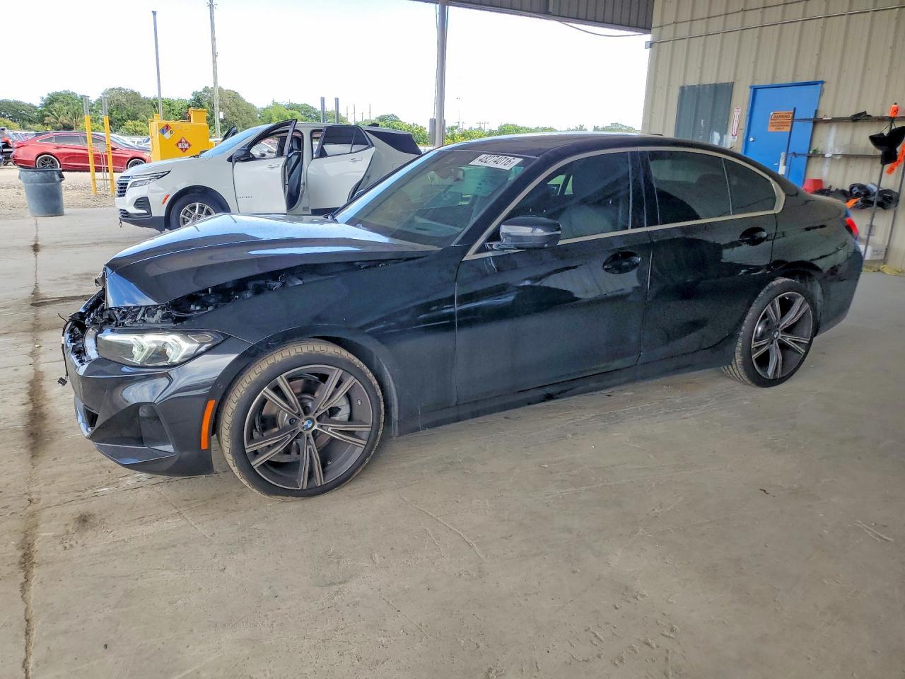 2024 BMW 330I - zdjęcie główne