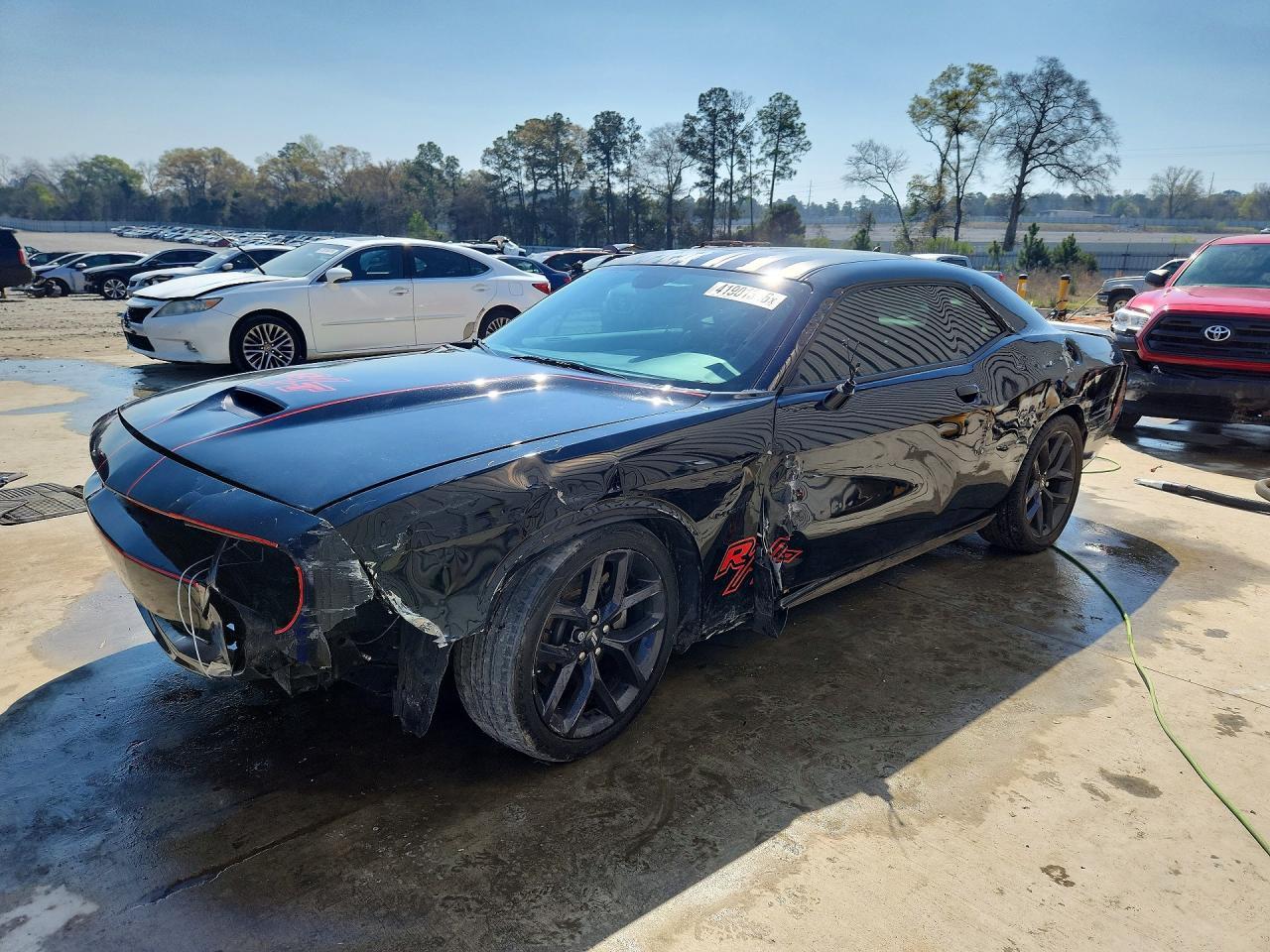 2021 Dodge Challenger R - zdjęcie główne