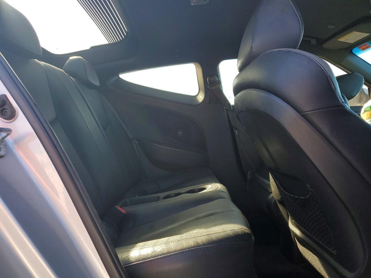 2016 Hyundai Veloster Turbo - zdjęcie 10