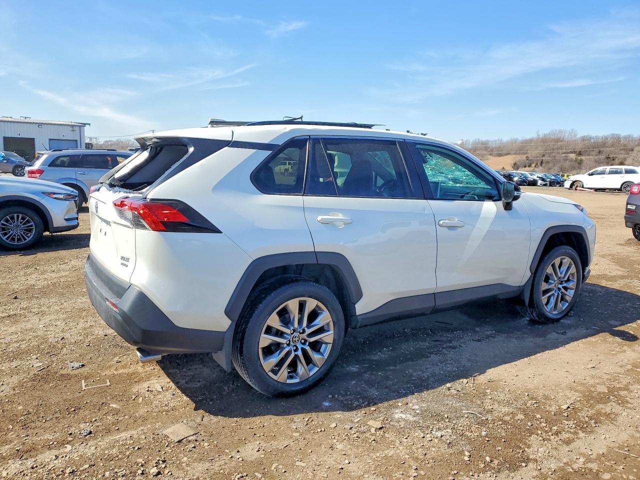 2021 Toyota Rav4 Xle Premium - zdjęcie 3