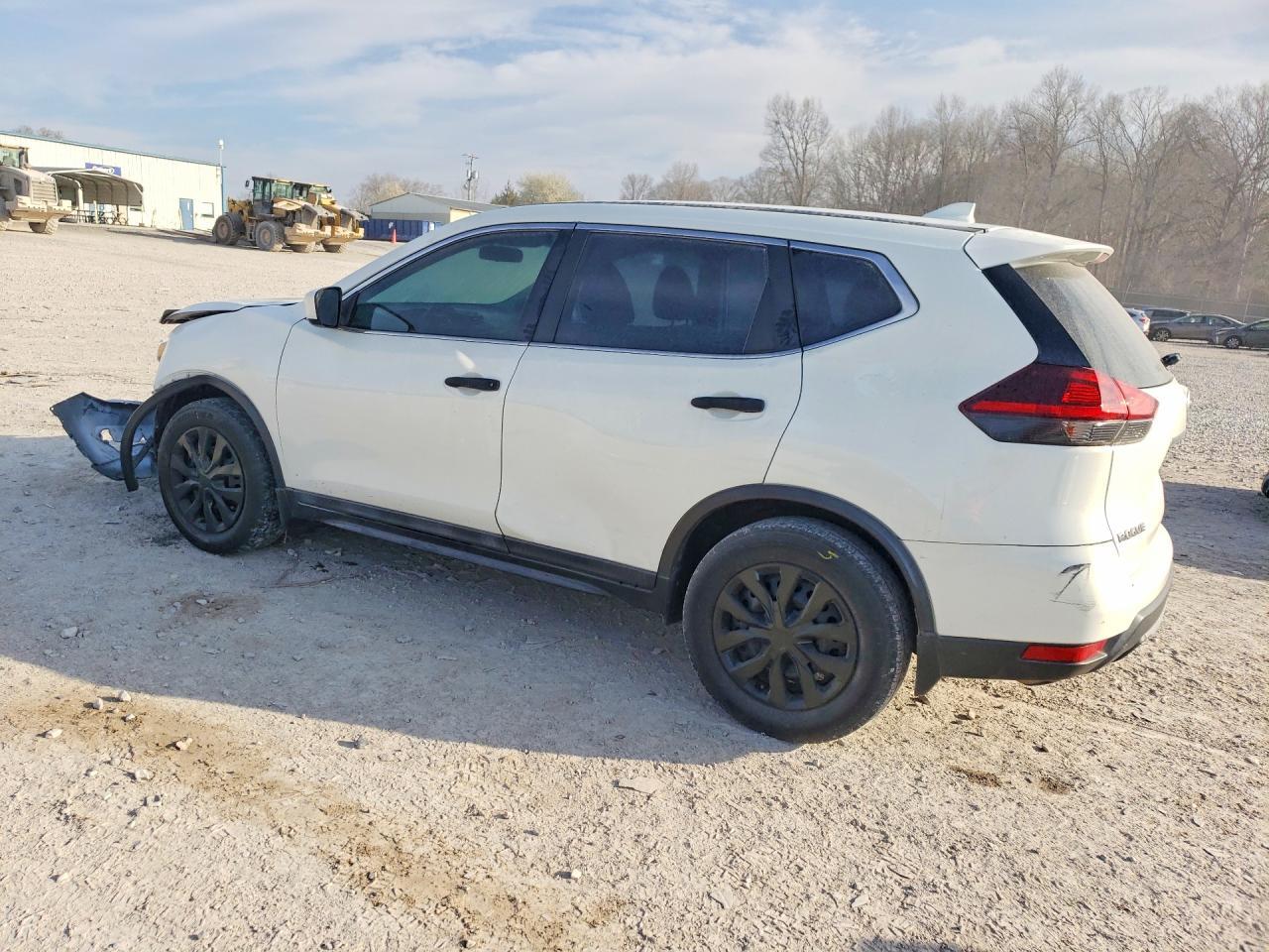 2018 Nissan Rogue S - zdjęcie 2