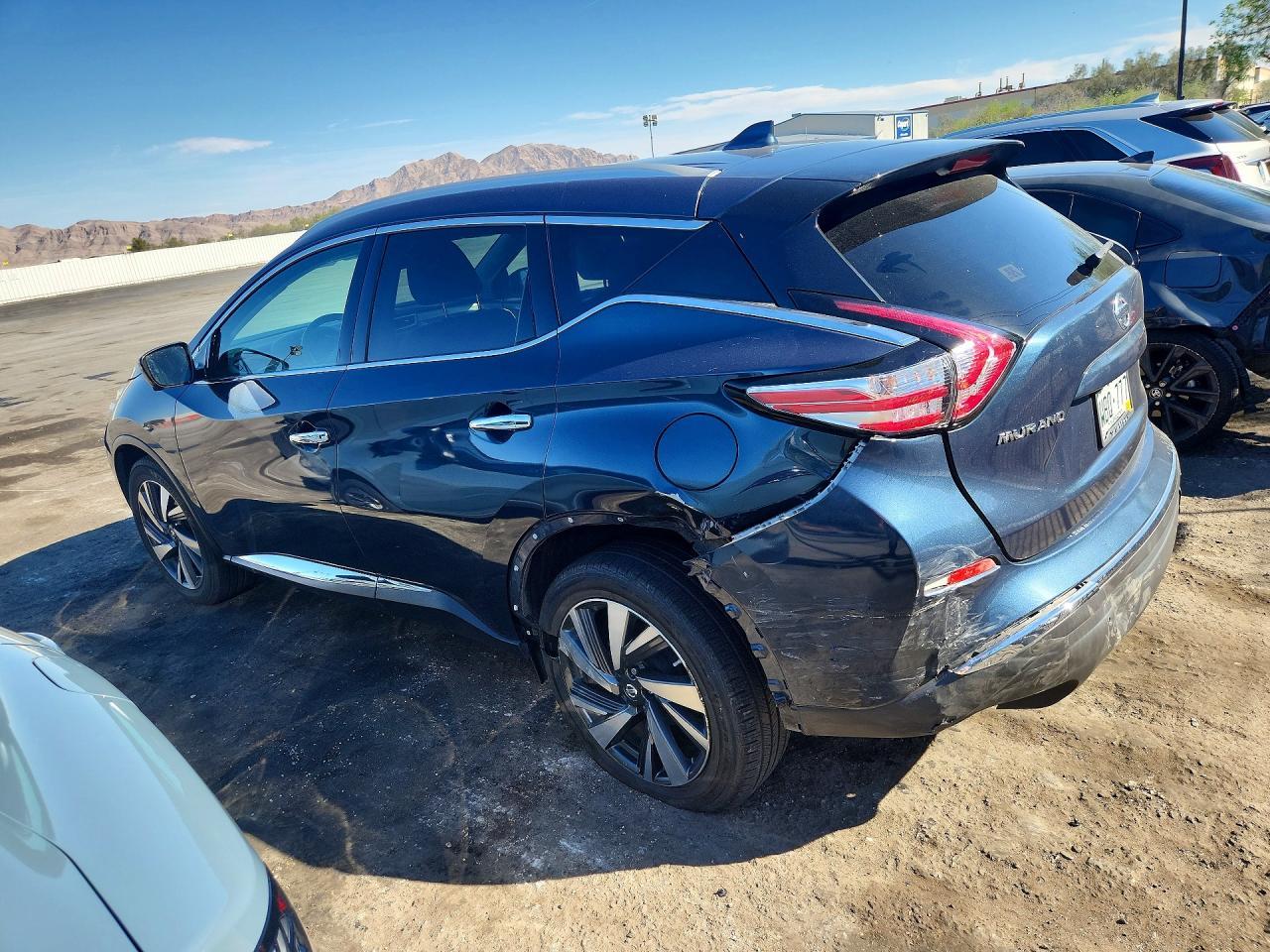 2017 Nissan Murano Platinum - zdjęcie 2