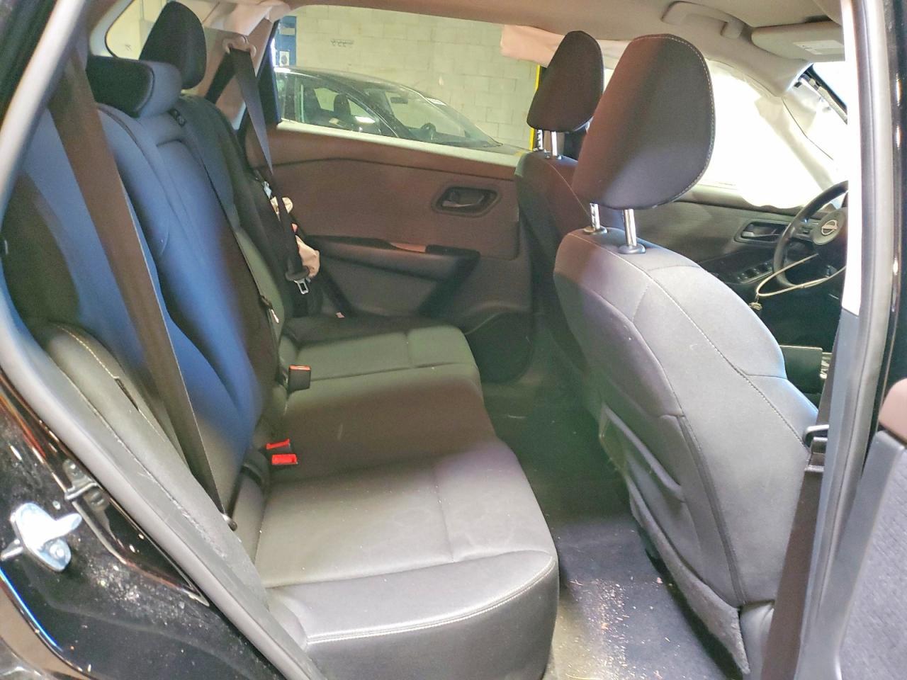 2023 Nissan Rogue S - zdjęcie 11