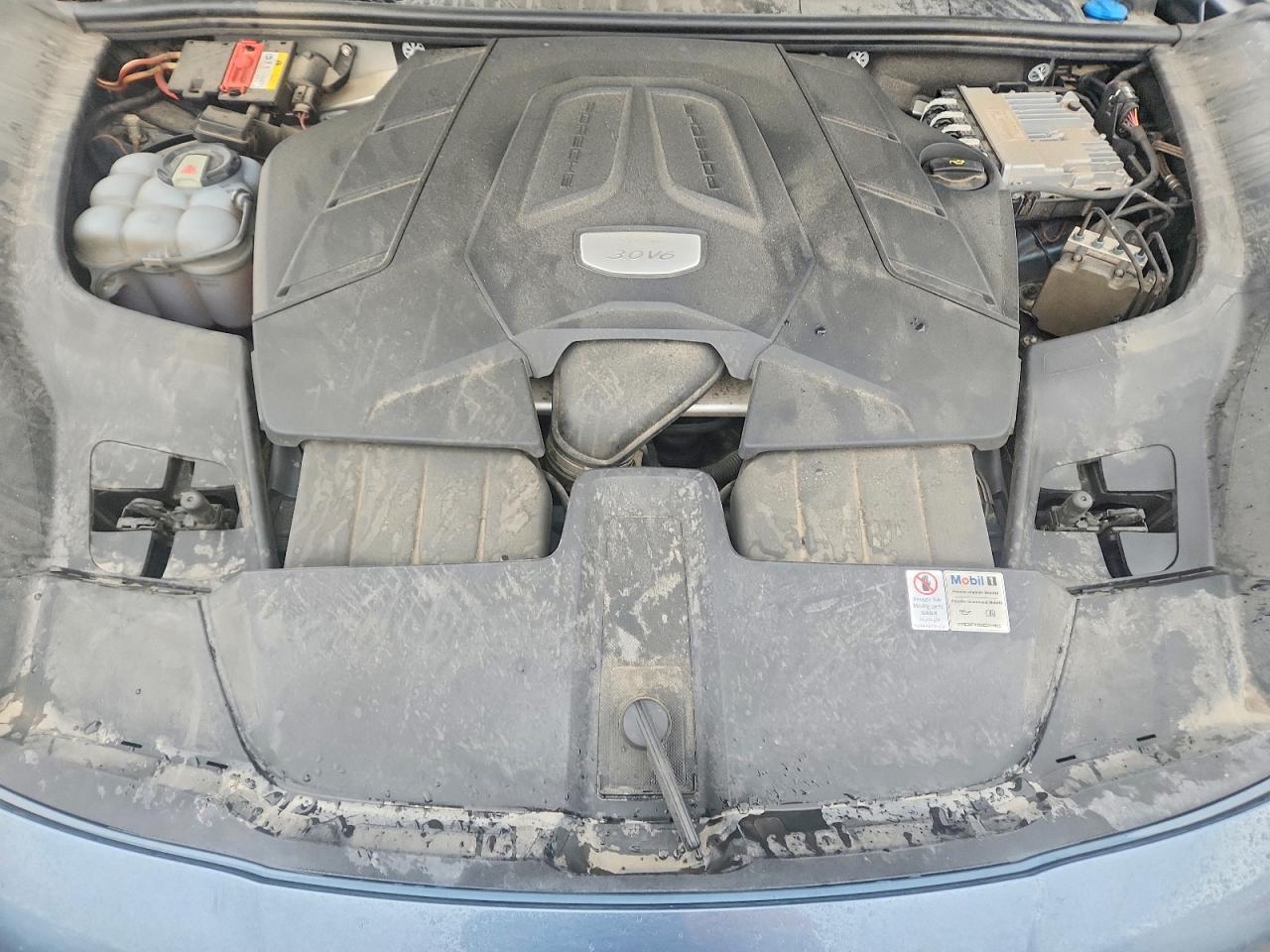 2020 Porsche Cayenne - zdjęcie 11