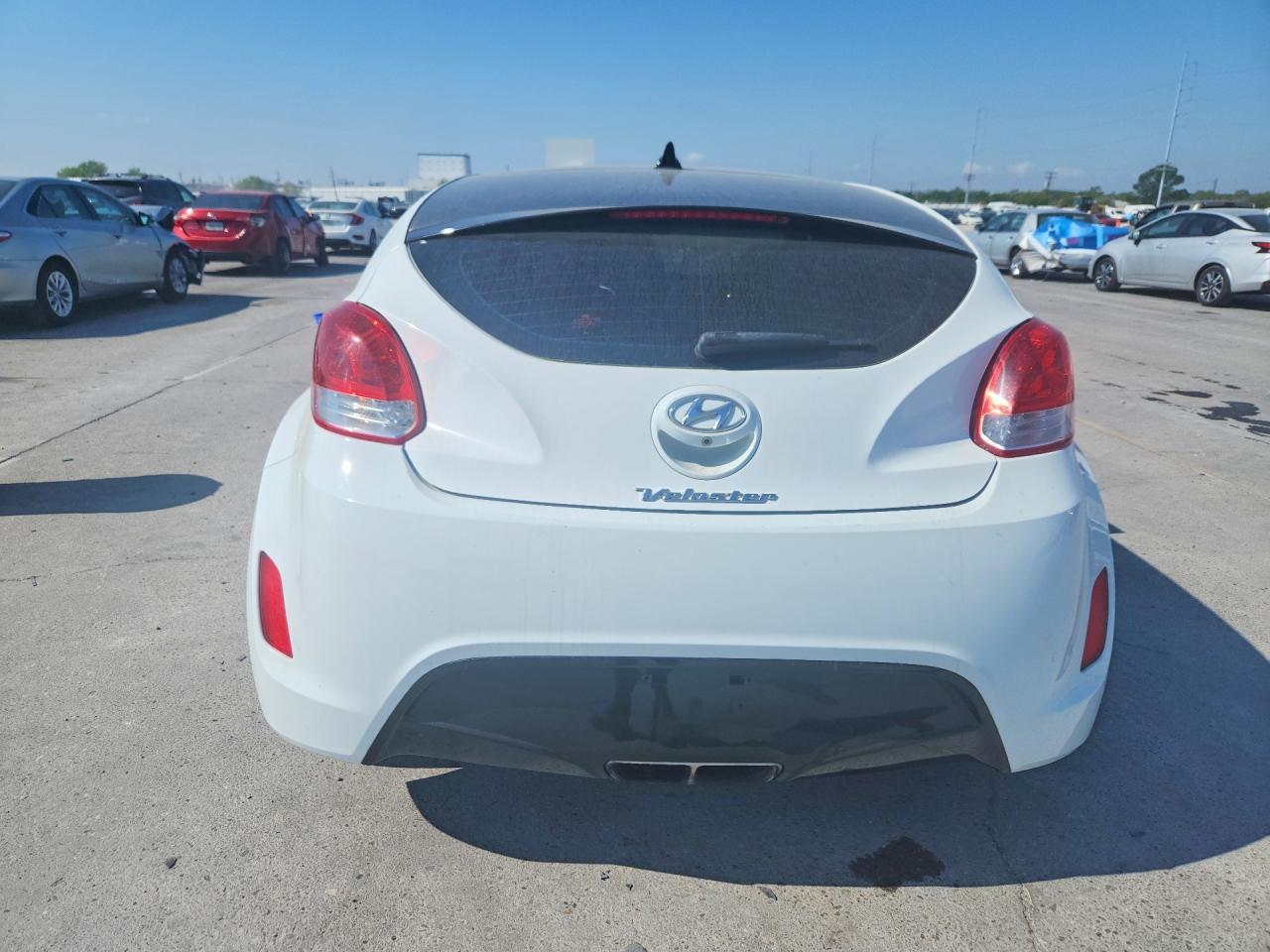 2016 Hyundai Veloster Base - zdjęcie 6