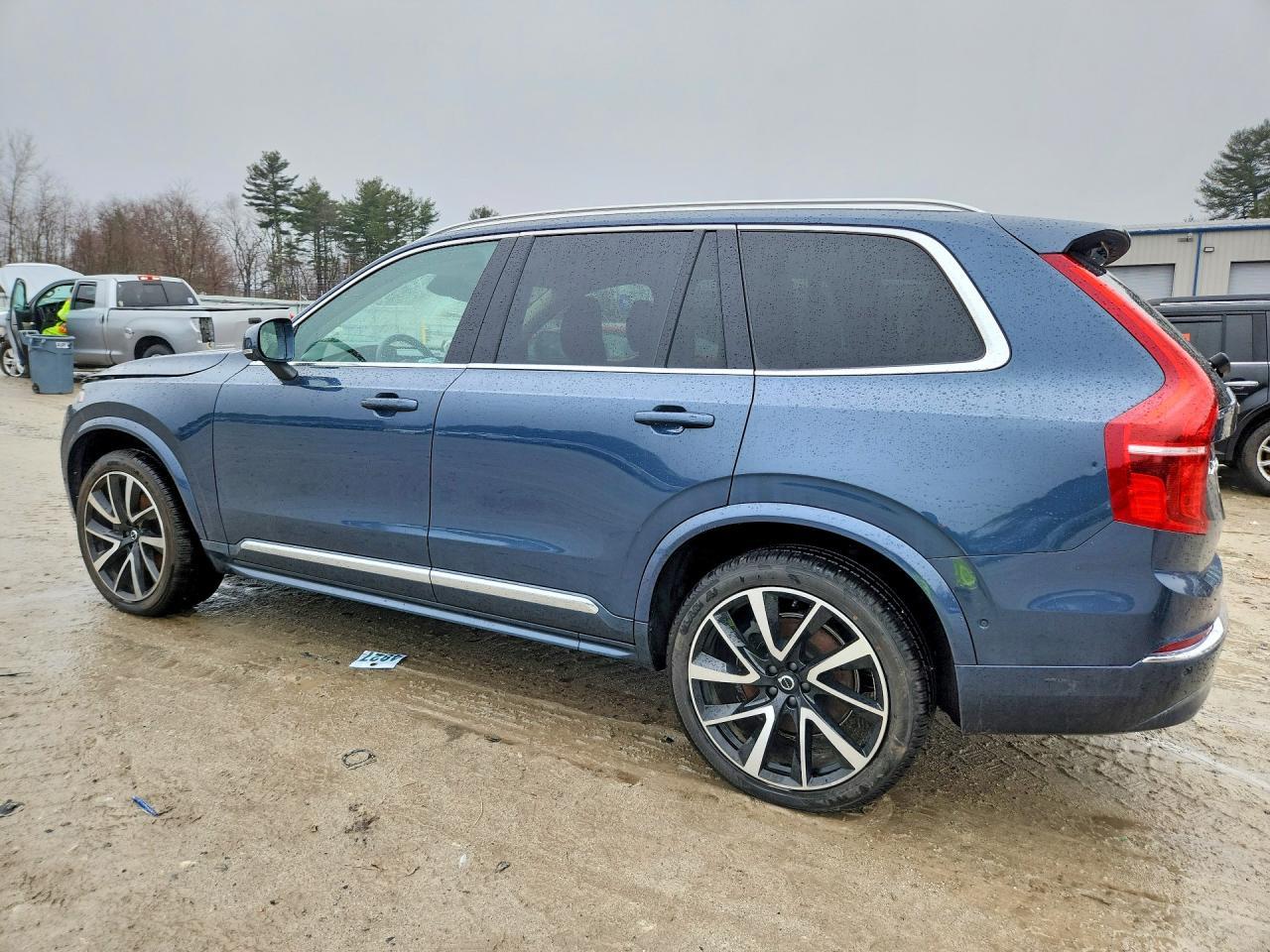 2023 Volvo Xc90 Plus - zdjęcie 2