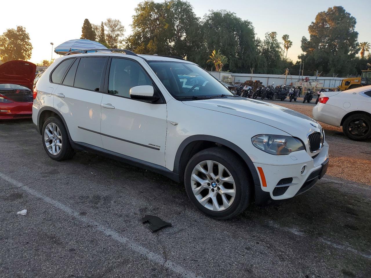 2013 BMW X5 xDrive35I - zdjęcie 4