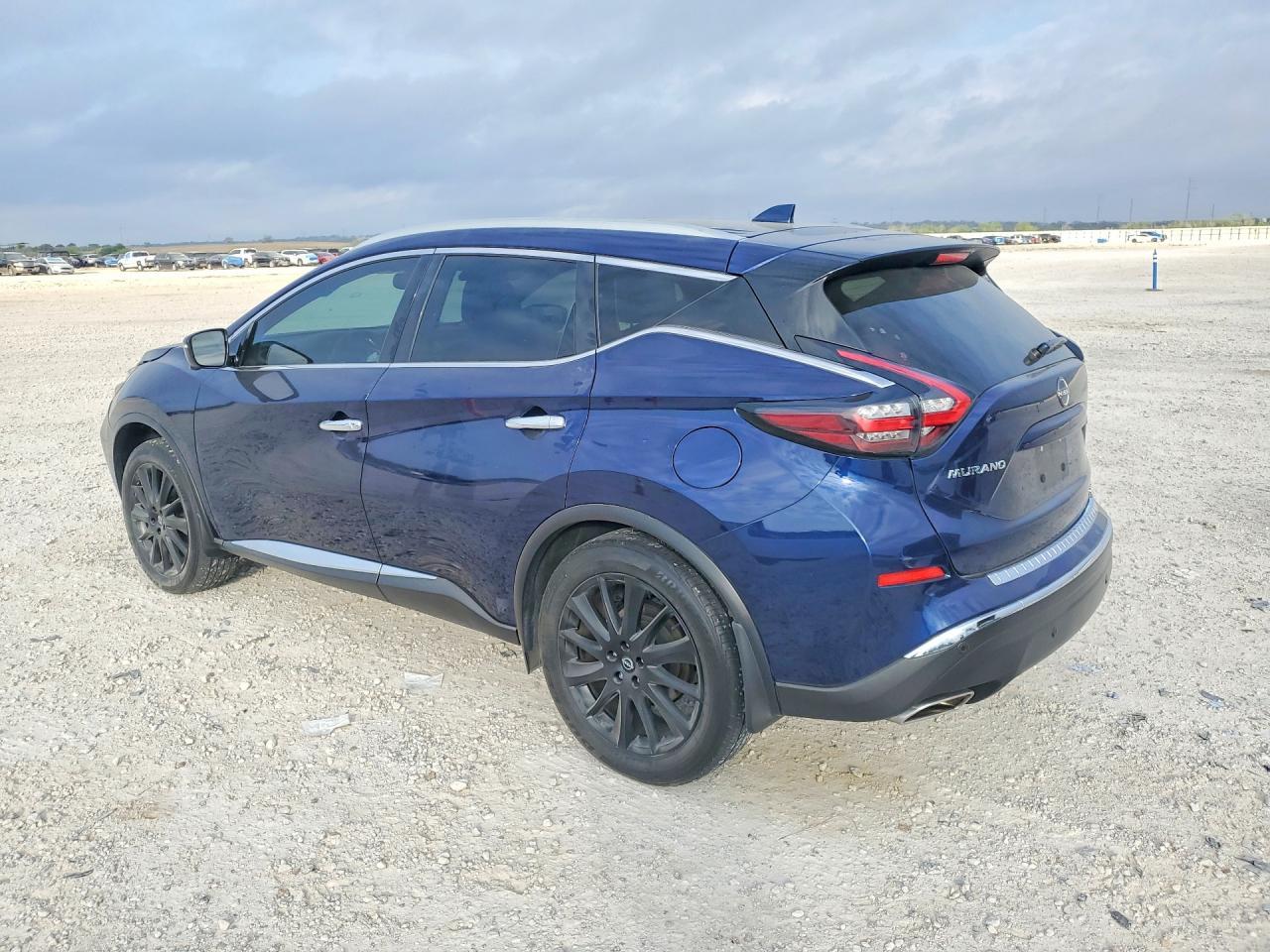 2023 Nissan Murano Platinum - zdjęcie 2