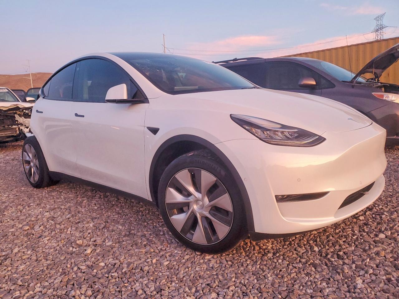 2022 Tesla Model Y - zdjęcie 4