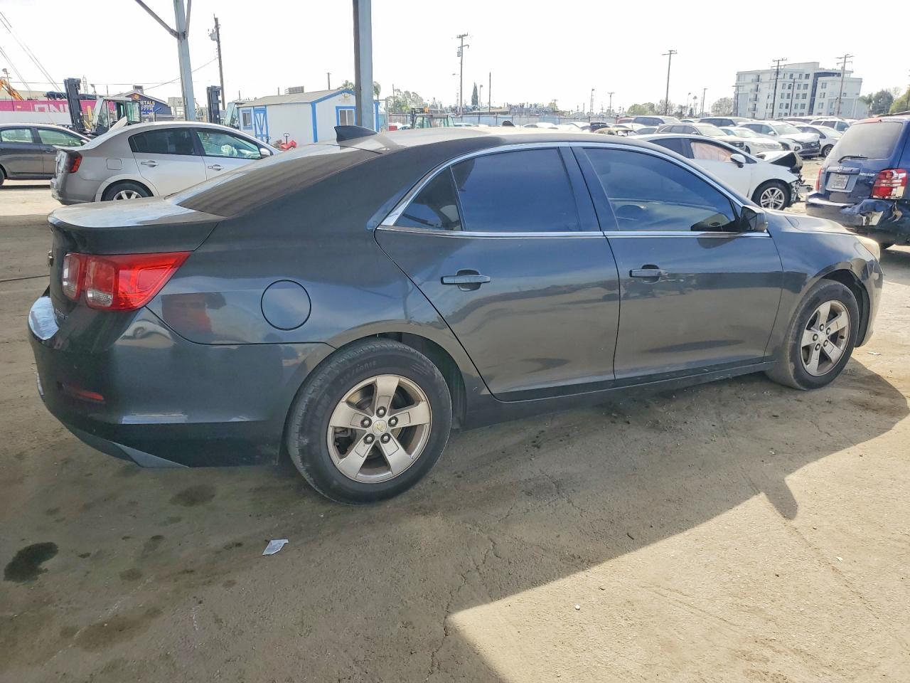 2015 Chevrolet Malibu Ls - zdjęcie 3