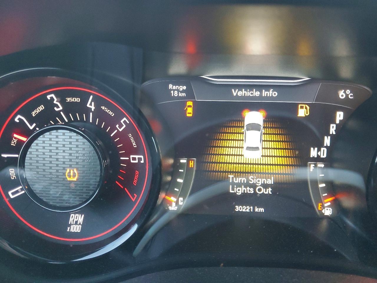 2023 Dodge Challenger Sxt - zdjęcie 9