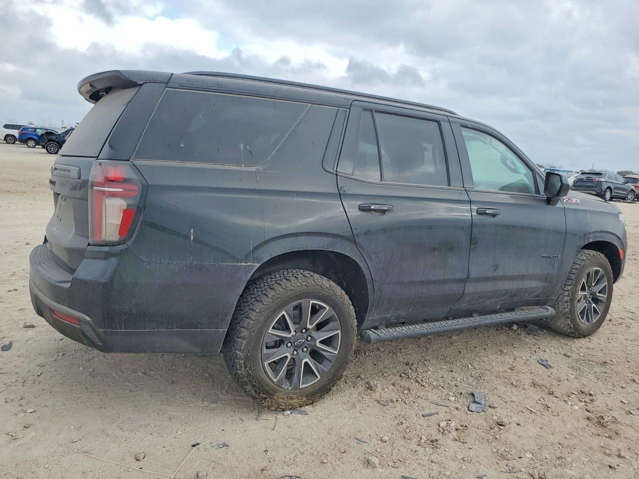 2022 Chevrolet Tahoe K1500 Z71 - zdjęcie 3