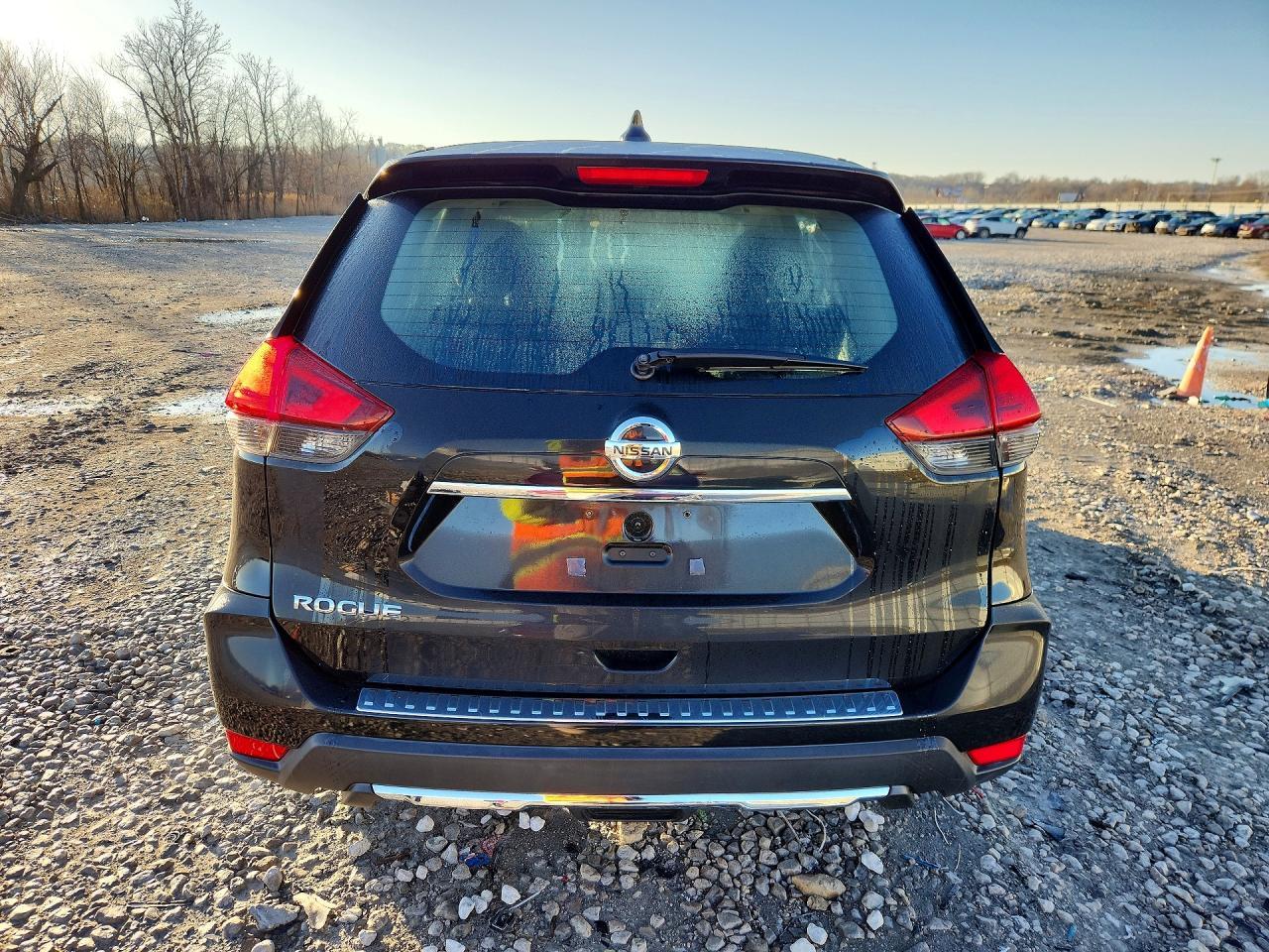 2017 Nissan Rogue S - zdjęcie 6