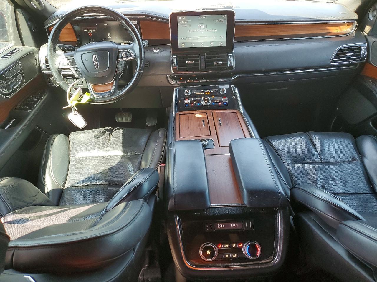 2018 Lincoln Navigator L Select - zdjęcie 8