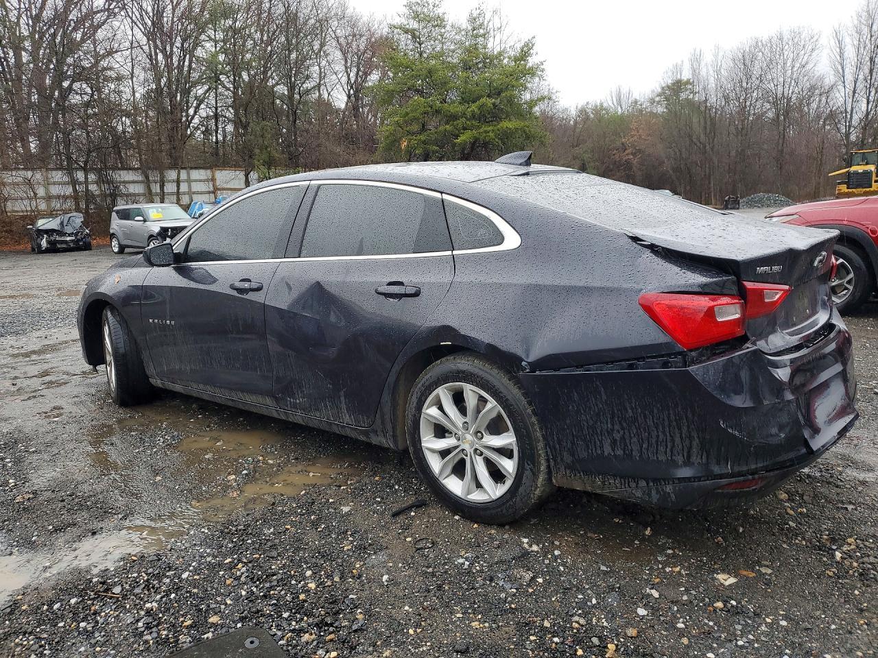 2023 Chevrolet Malibu Lt - zdjęcie 2