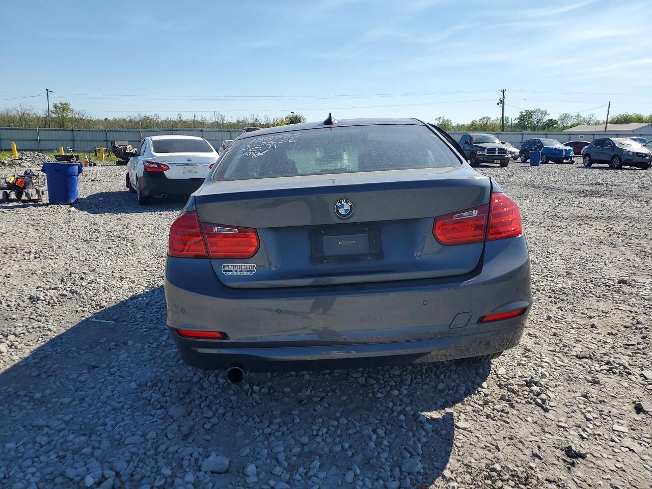 2015 BMW 320 I - zdjęcie 6