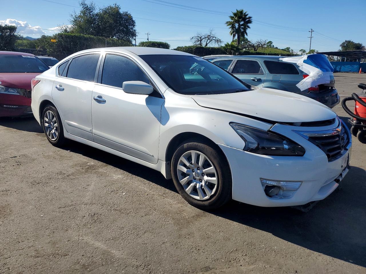 2014 Nissan Altima 2.5 S - zdjęcie 4