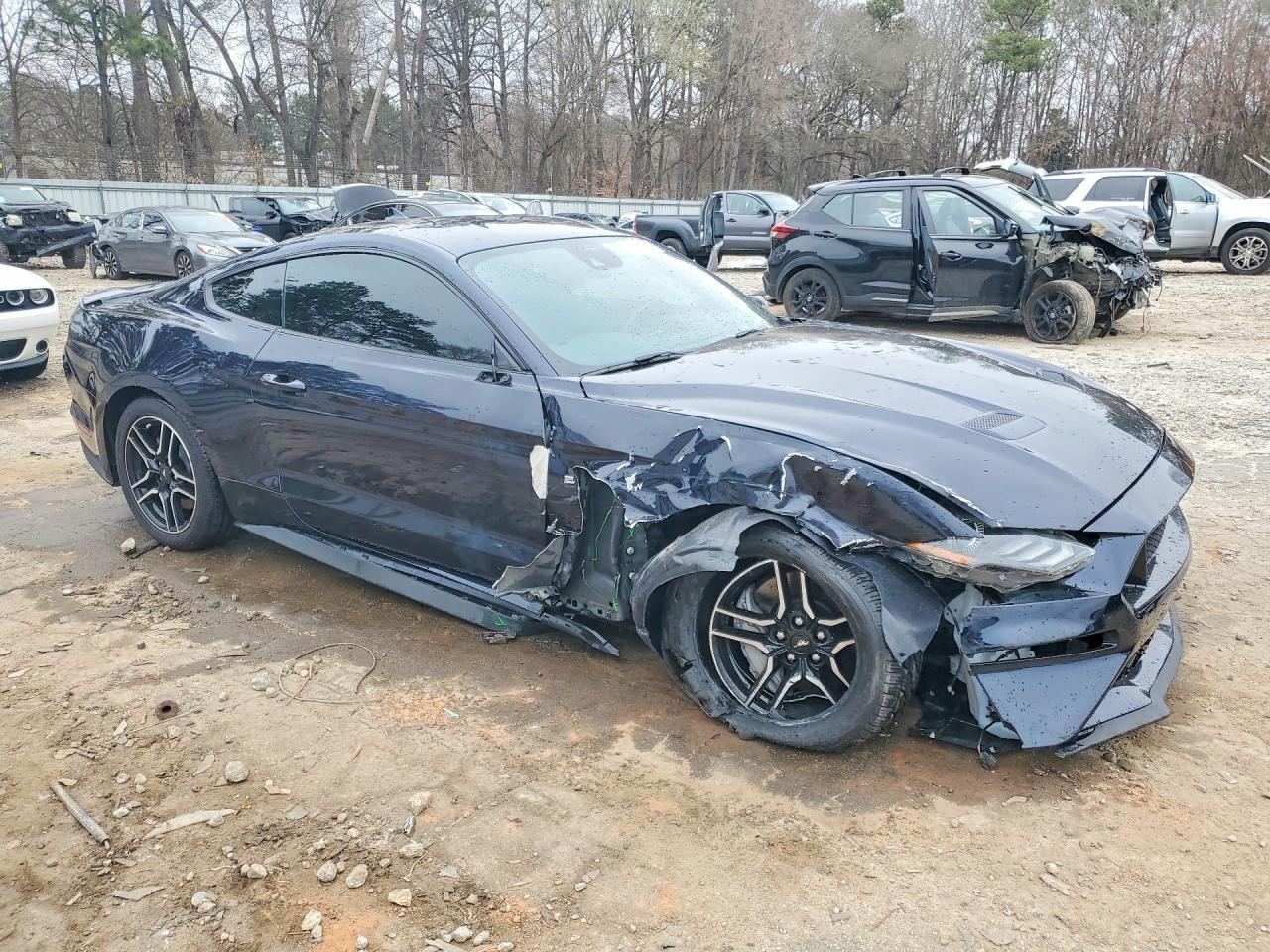 2021 Ford Mustang Gt - zdjęcie 4