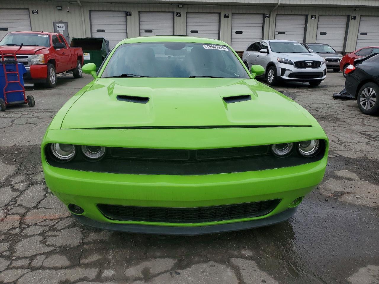 2015 Dodge Challenger Sxt - zdjęcie 5