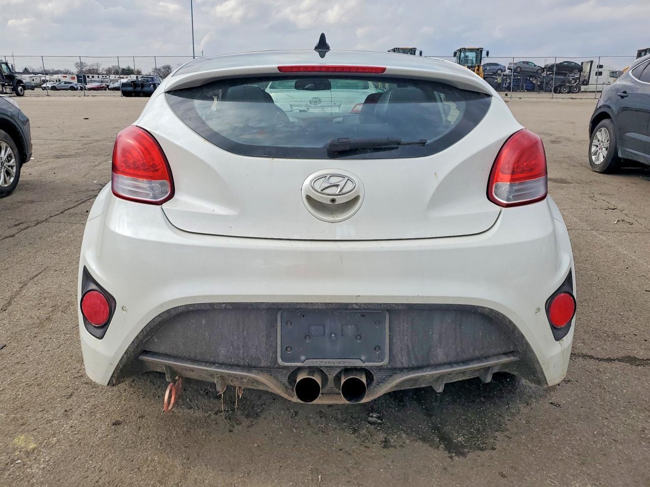 2016 Hyundai Veloster Turbo - zdjęcie 6