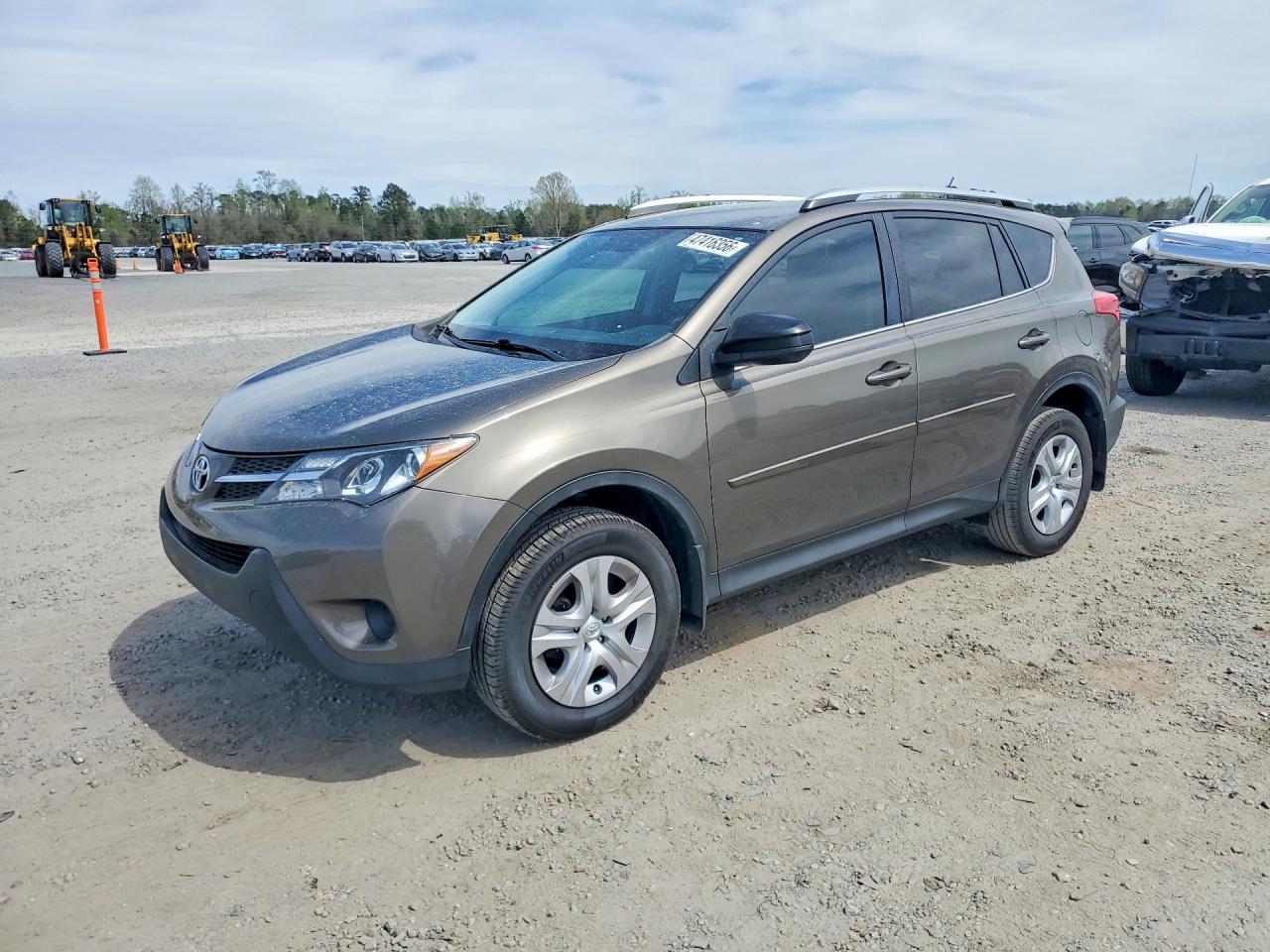 2014 Toyota Rav4 Le - zdjęcie główne