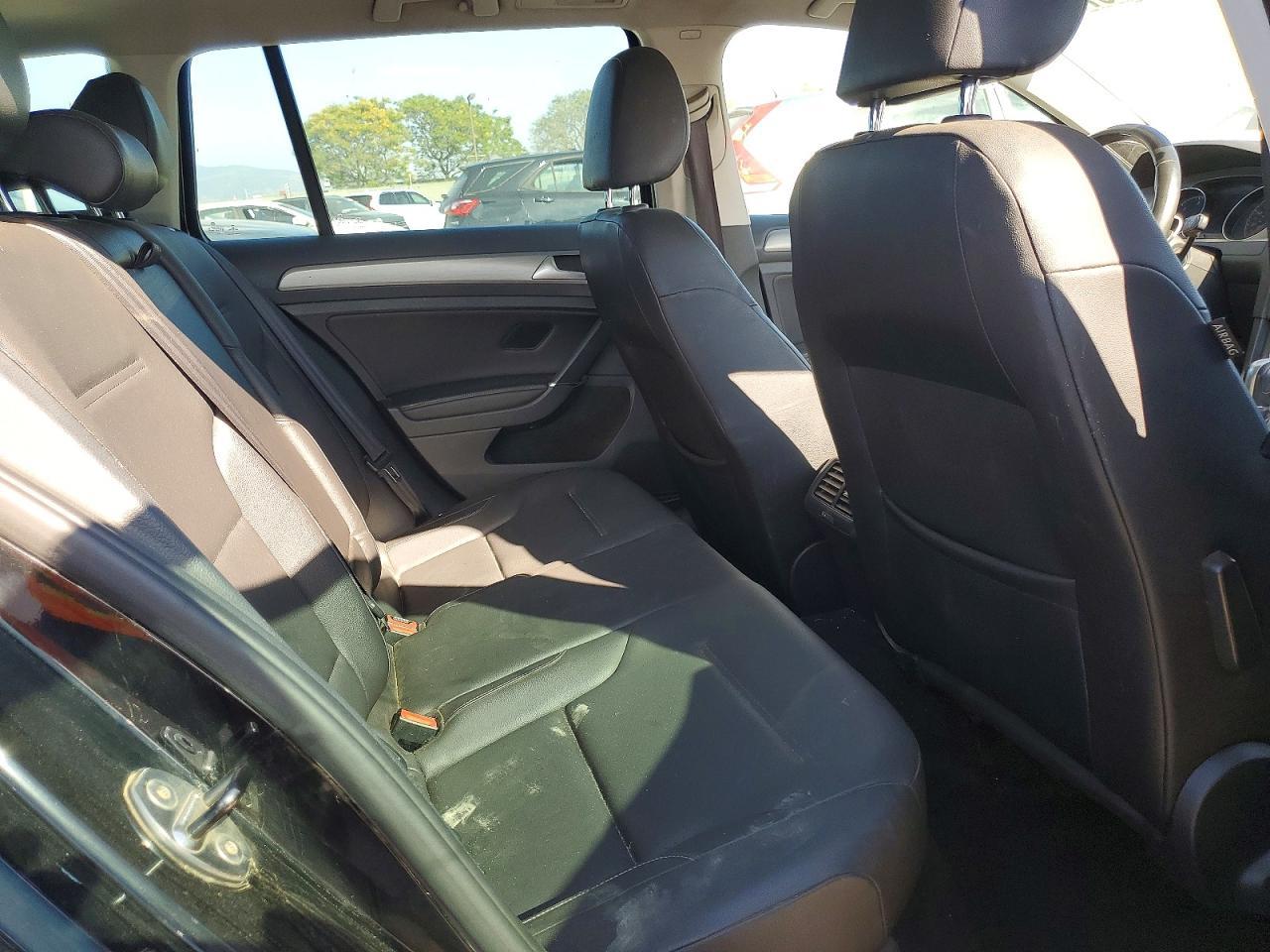 2015 Volkswagen Golf Sportwagen Tdi S - zdjęcie 10