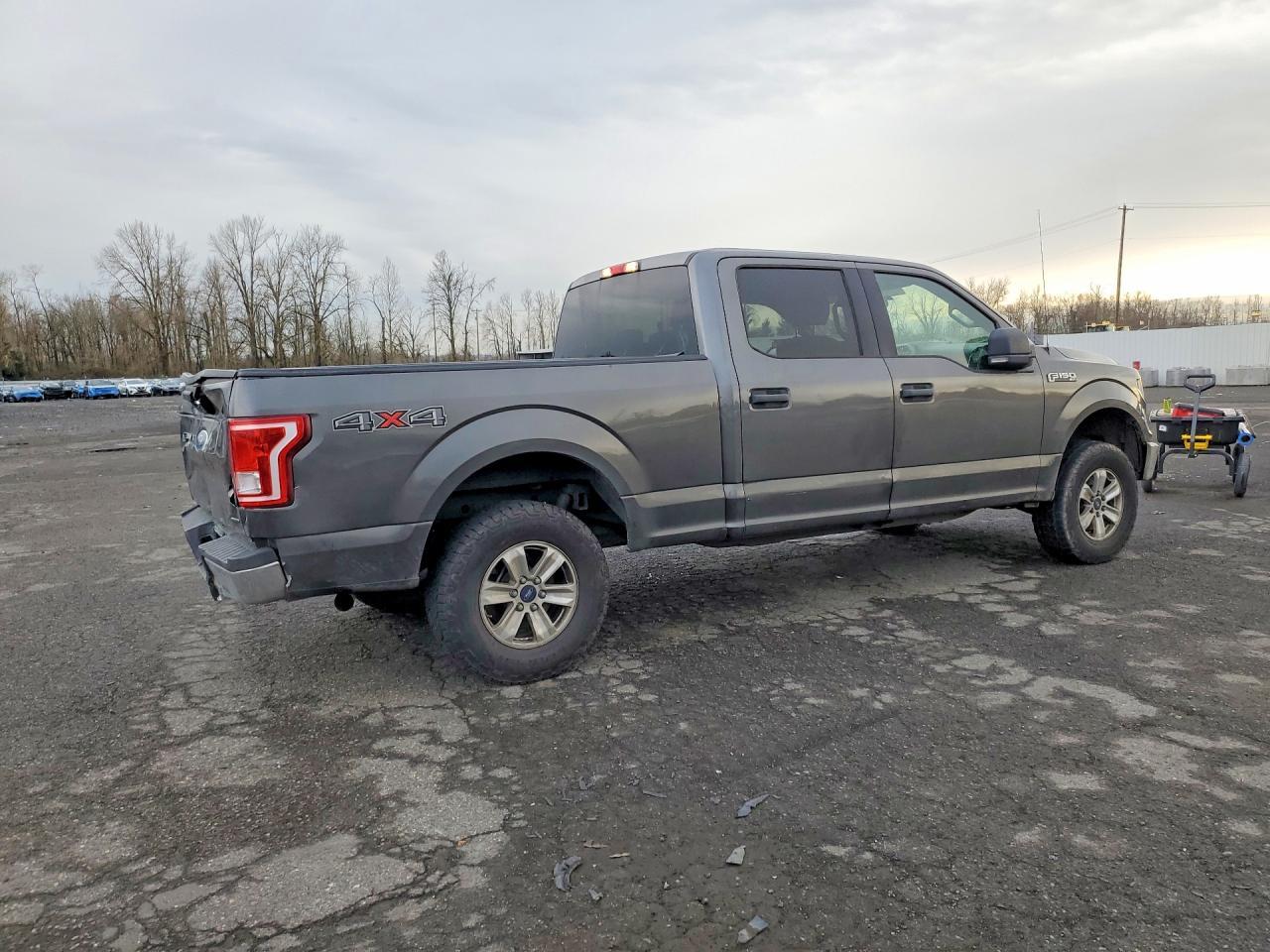 2016 Ford F150 Supercrew - zdjęcie 3