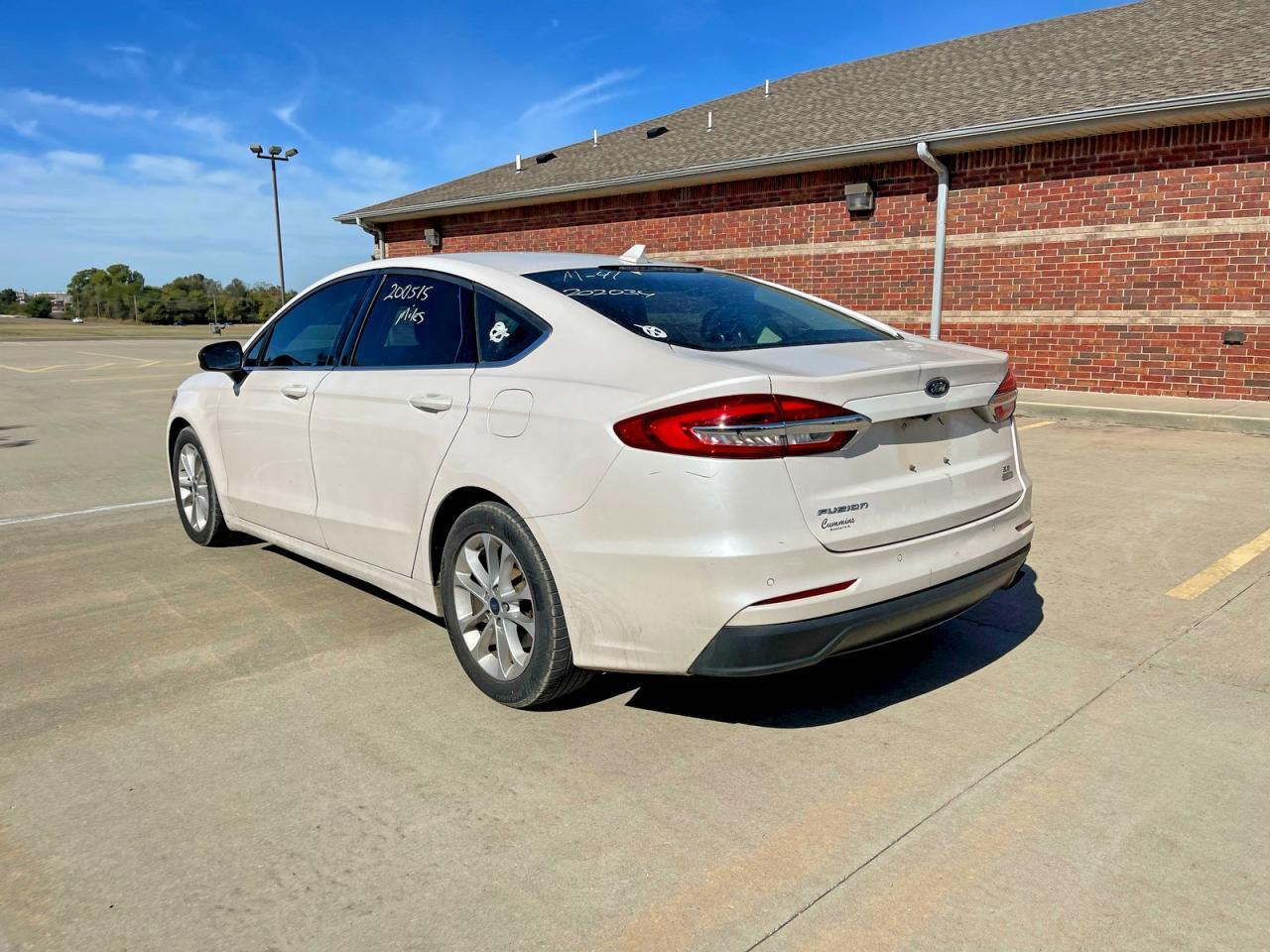 2020 Ford Fusion Se - zdjęcie 3