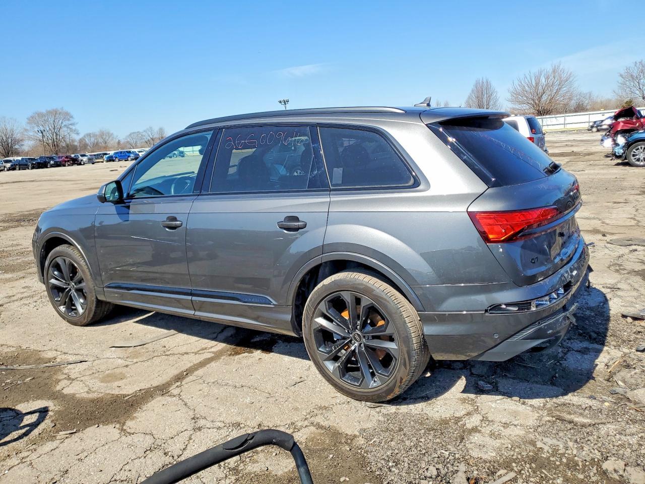 2025 Audi Q7 Premium Plus - zdjęcie 2