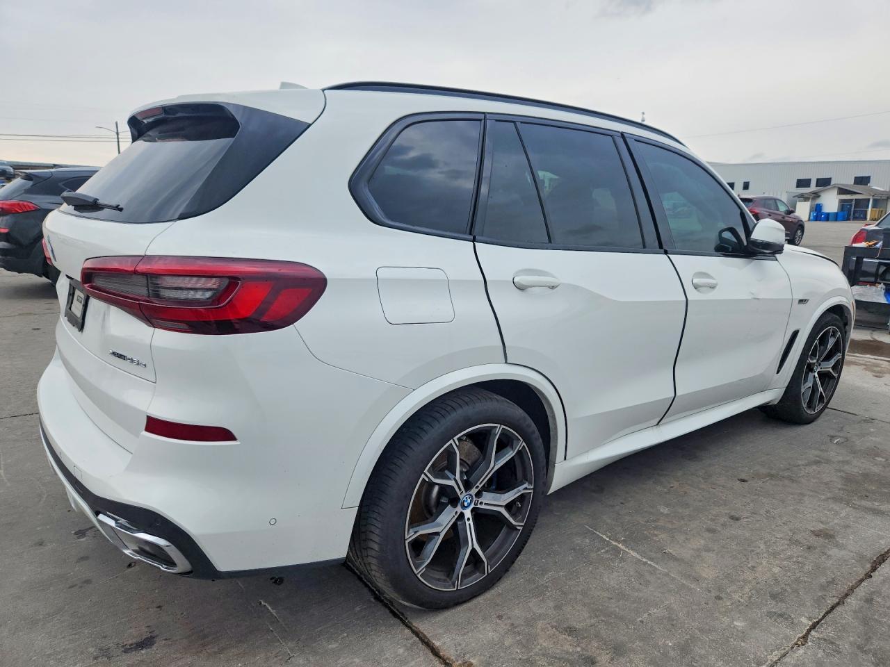 BMW X5 - zdjęcie 3
