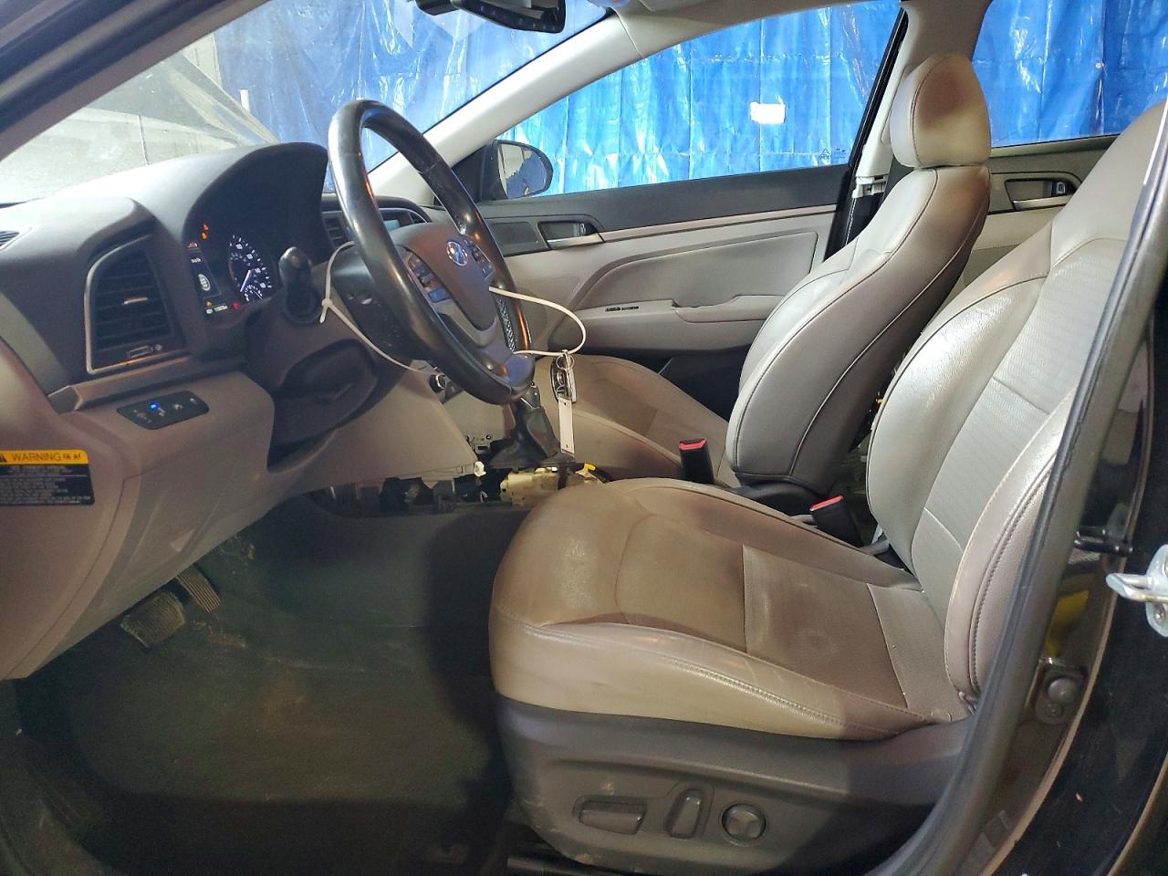 2017 Hyundai Elantra Limited - zdjęcie 7