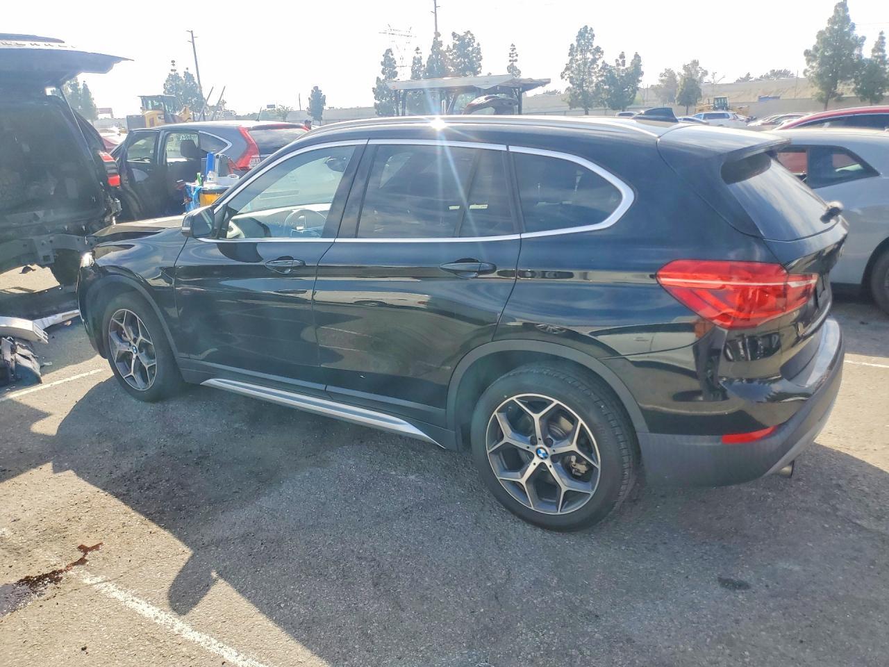 2017 BMW X1 Sdrive28I - zdjęcie 2