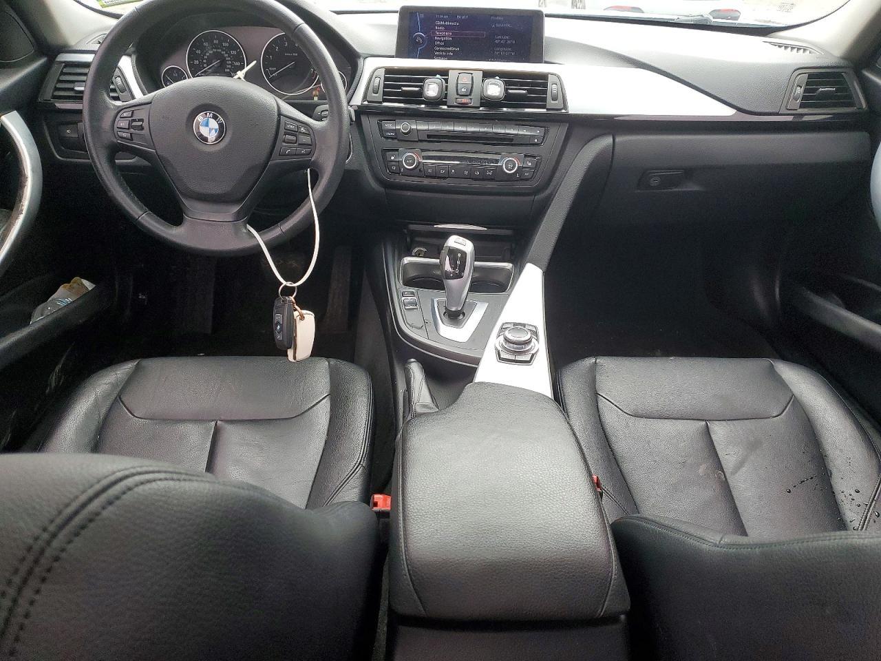 2013 BMW 328 I - zdjęcie 8
