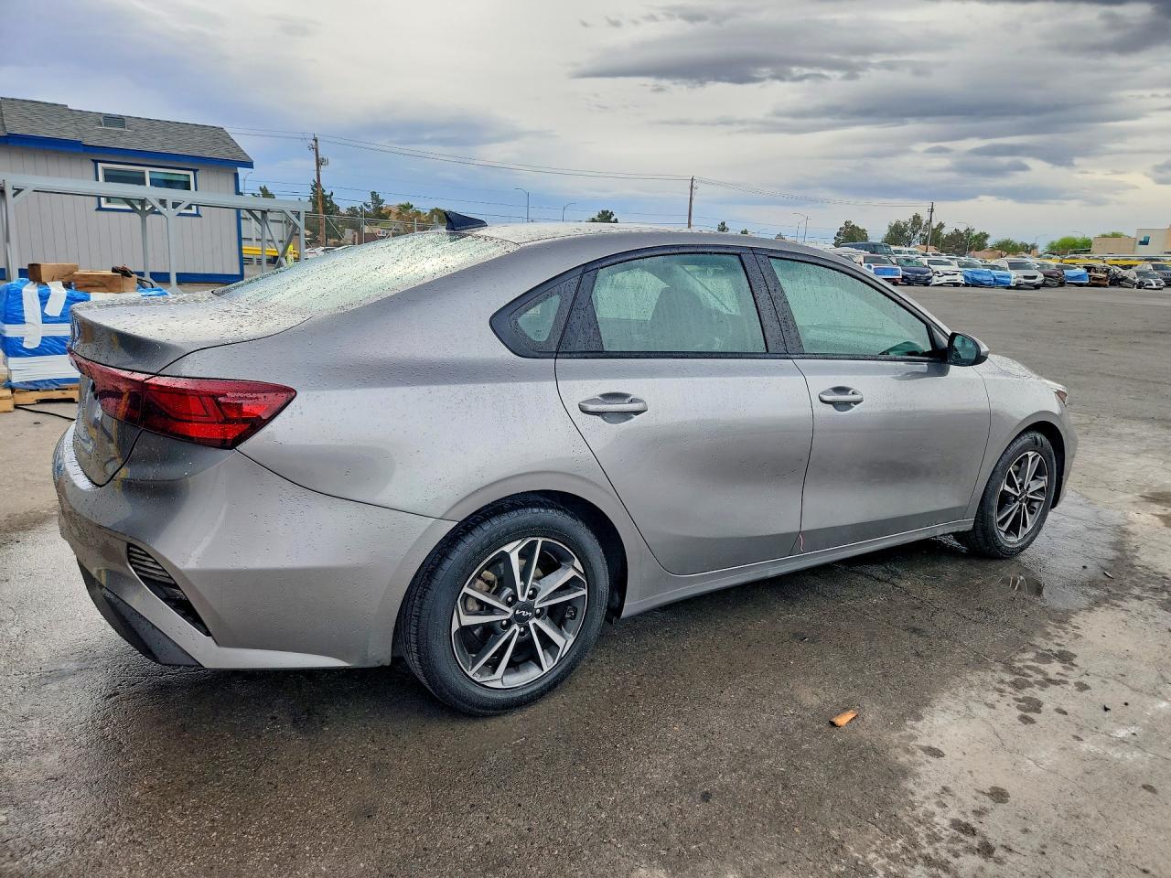 2023 Kia Forte Lxs - zdjęcie 3