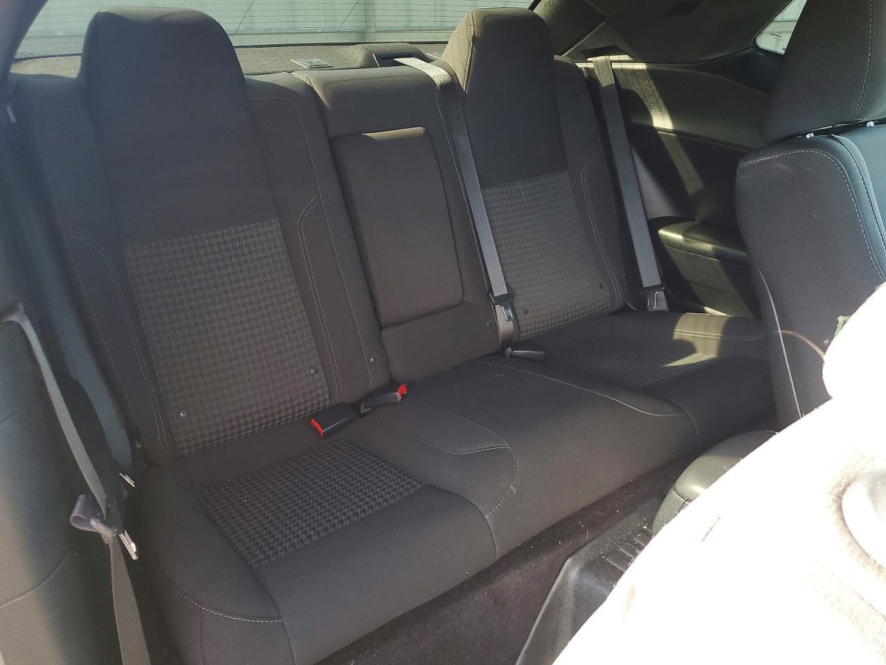 2017 Dodge Challenger Sxt - zdjęcie 10