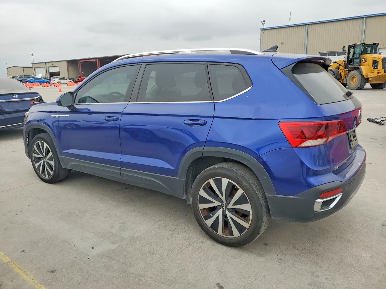 2023 Volkswagen Taos Se - zdjęcie 2