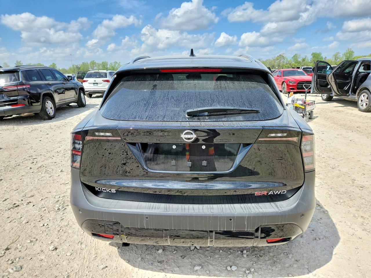 2025 Nissan Kicks Sr - zdjęcie 6